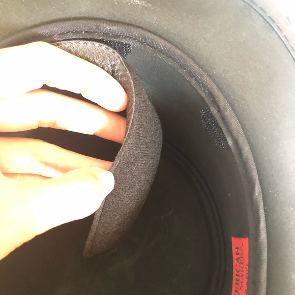 Chapel Leather Hat - Picture 5 of 6